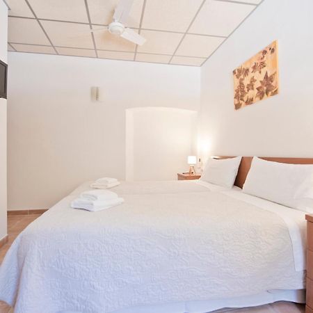 Hostal La Salut De Terrades Buitenkant foto