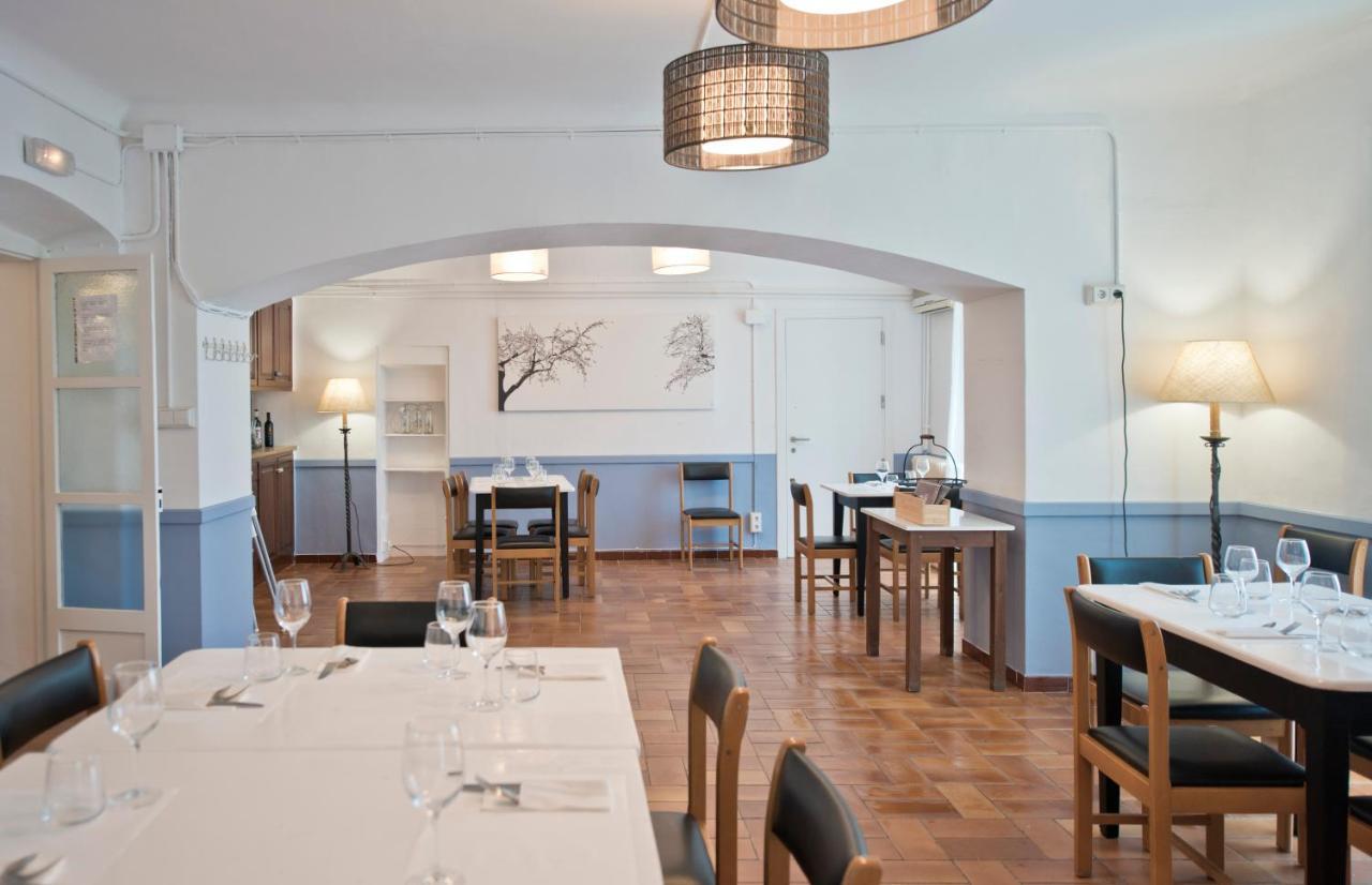 Hostal La Salut De Terrades Buitenkant foto