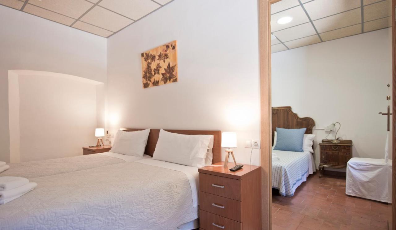 Hostal La Salut De Terrades Buitenkant foto