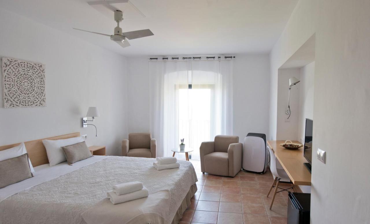 Hostal La Salut De Terrades Buitenkant foto